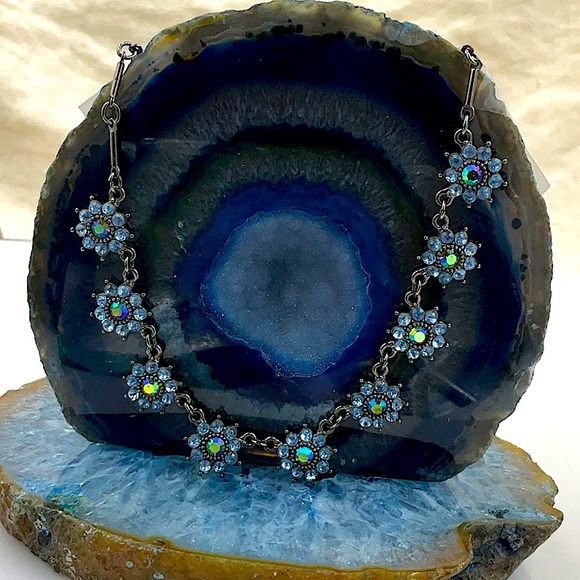 16” Gun Metal Necklace With Nine Flowers With Aurora Borealis Crystals - Picture 2 of 5